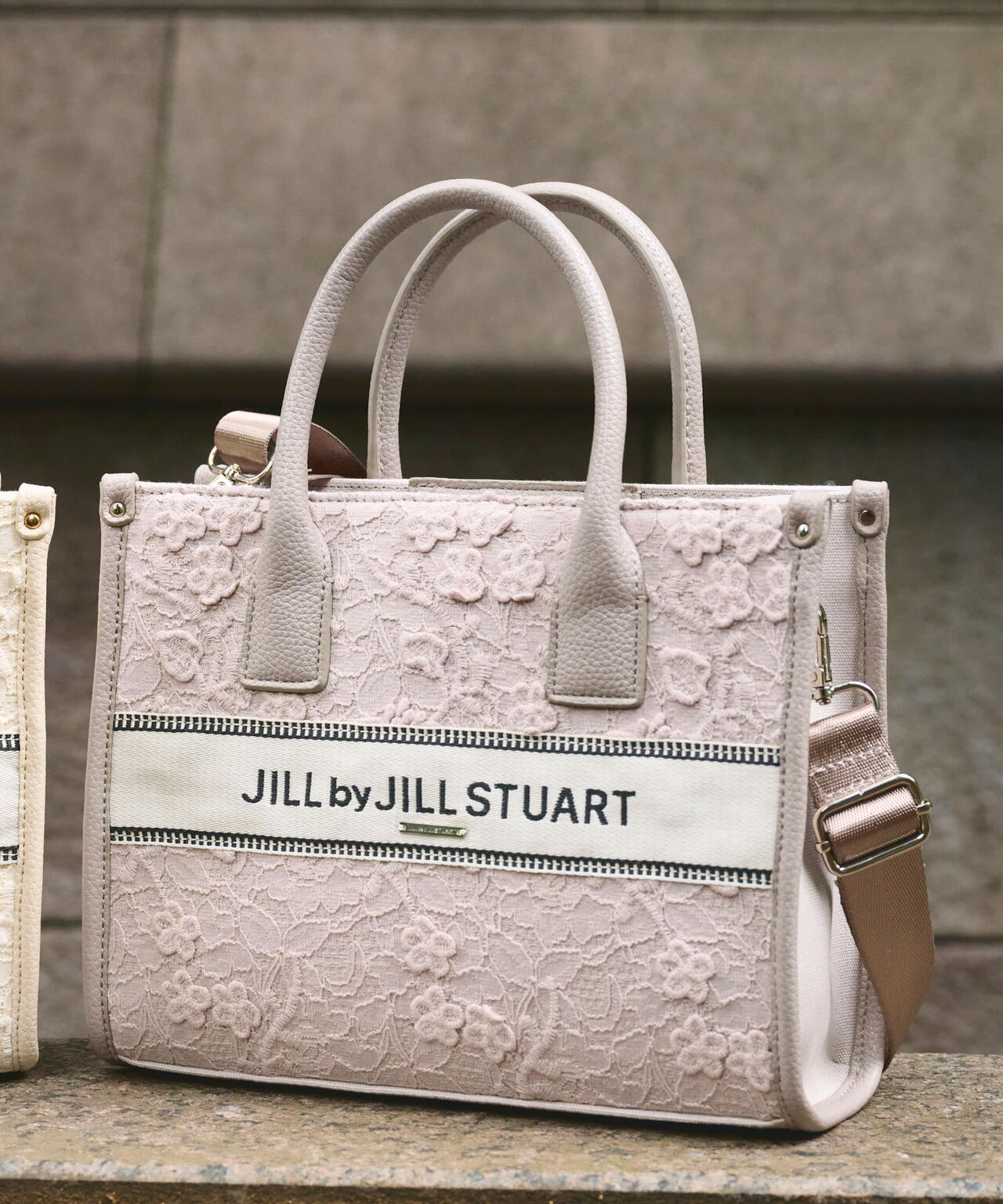 レースバンドオブトート