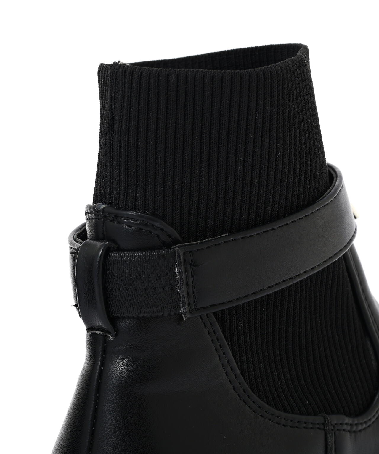 ビジューベルトショートブーツ