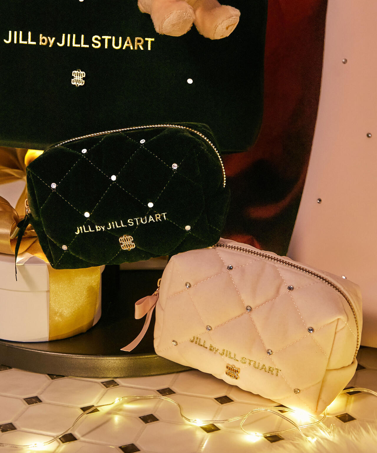 ビジューリボンキルティングポーチ