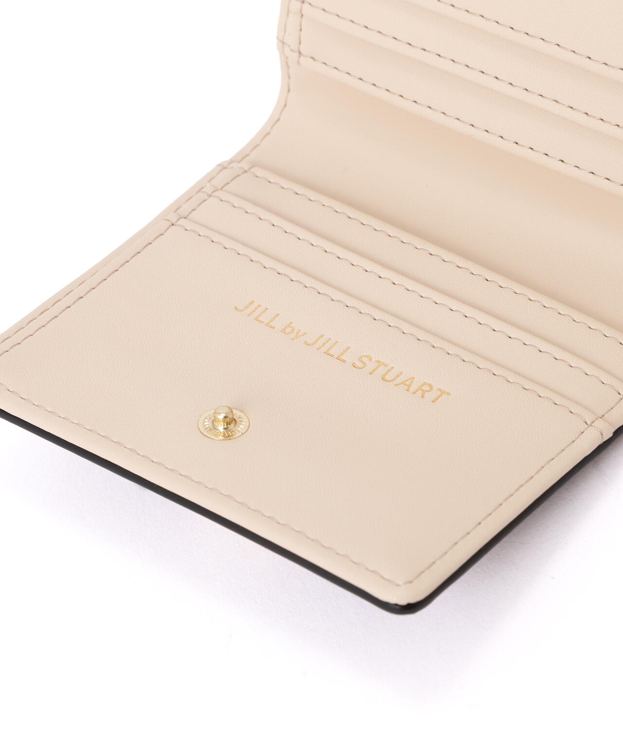 エンボスハートがま口ウォレット