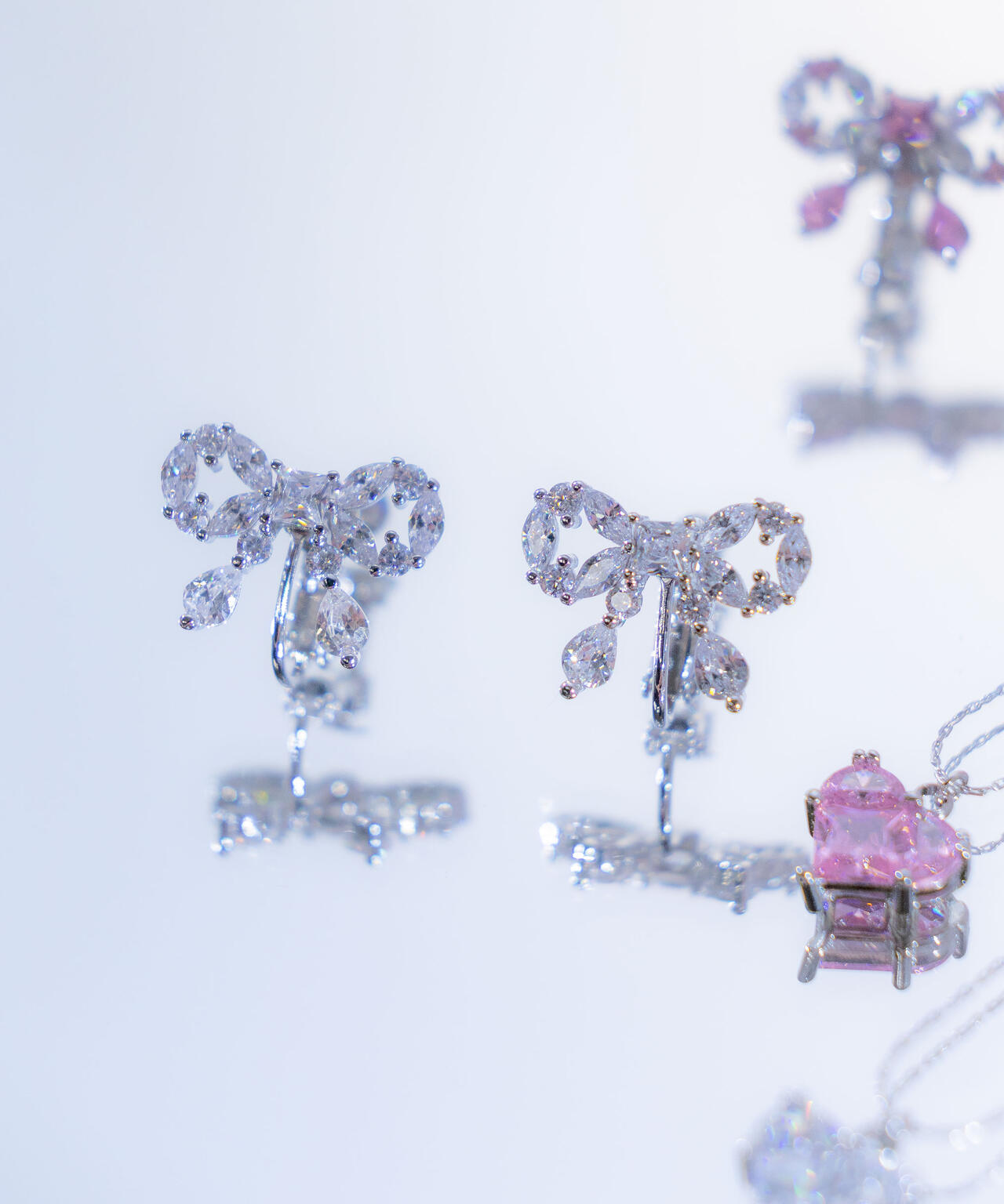 Cubic リボンイヤリング | JILL by JILL STUART（ジル バイ ジル