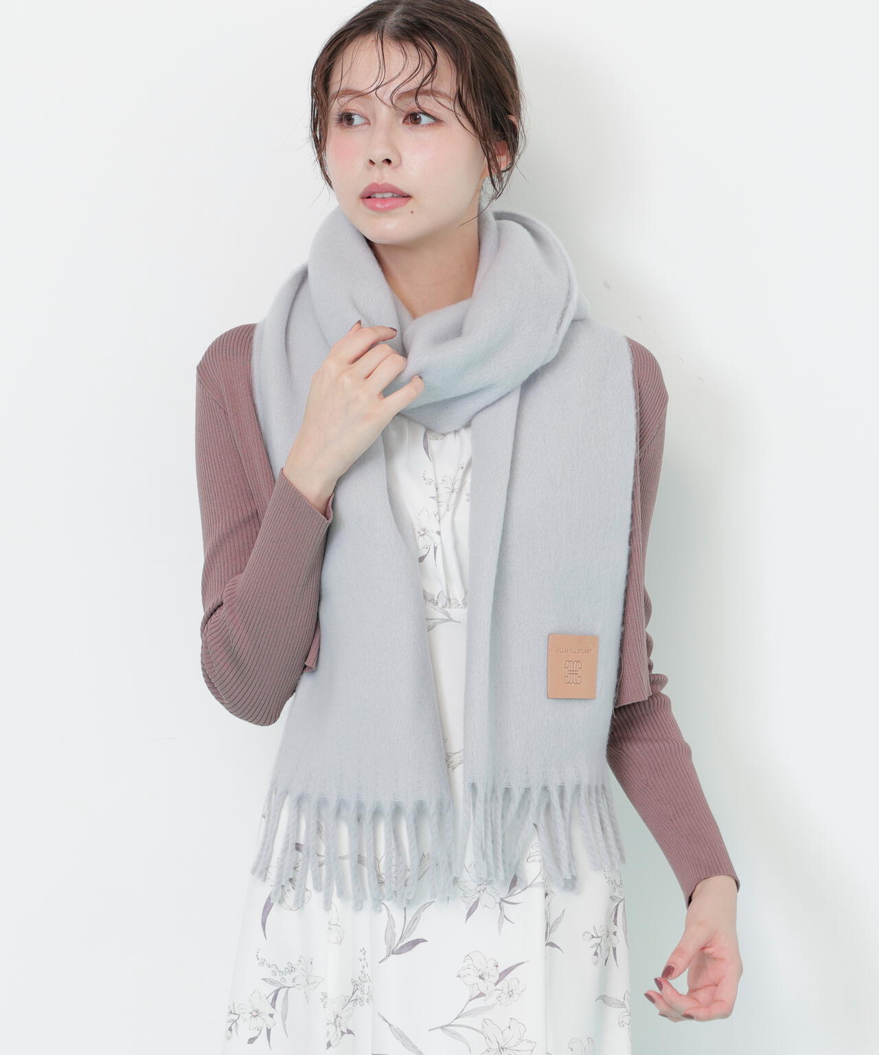 レザータグループヤーンストール