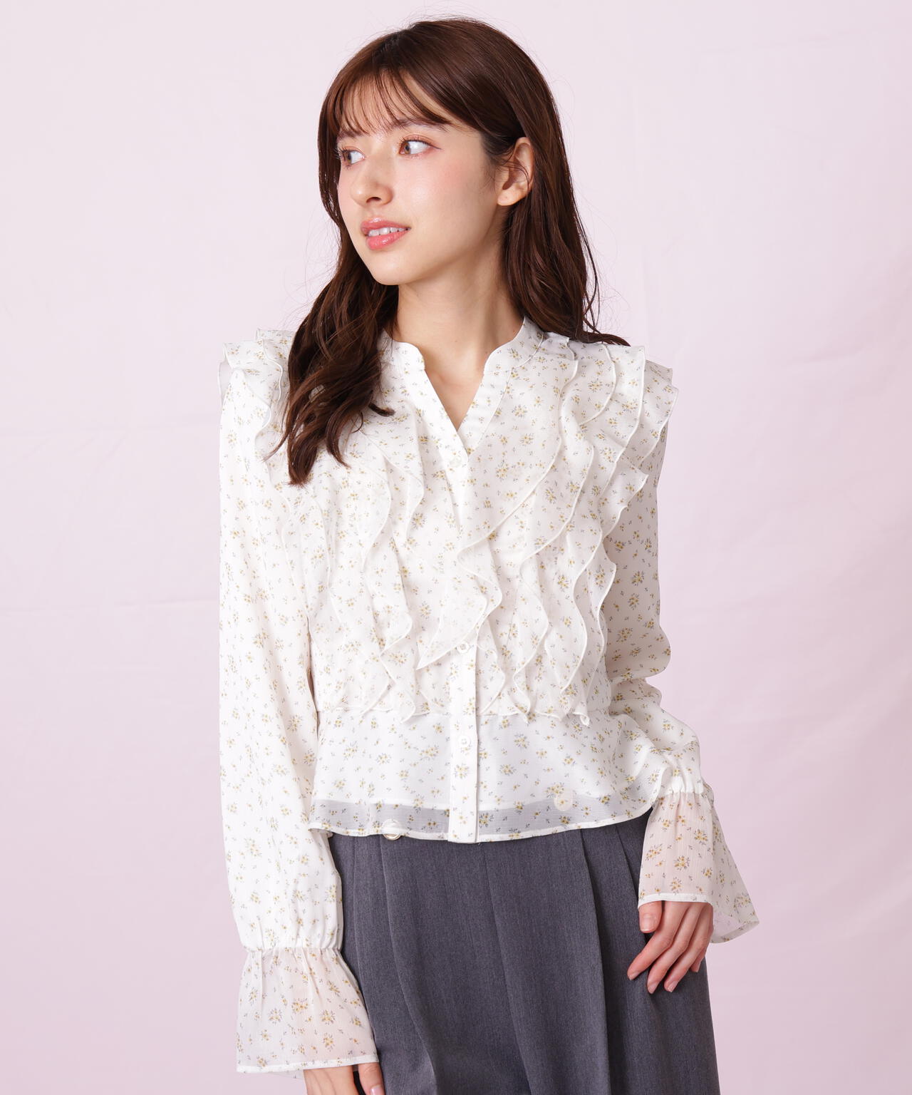 ジル バイ ジル スチュアート（JILL by JILL STUART）/小花プリントフリルブラウス 小花プリントフリルブラウス | JILL by JILL STUART（ジル バイ ジル