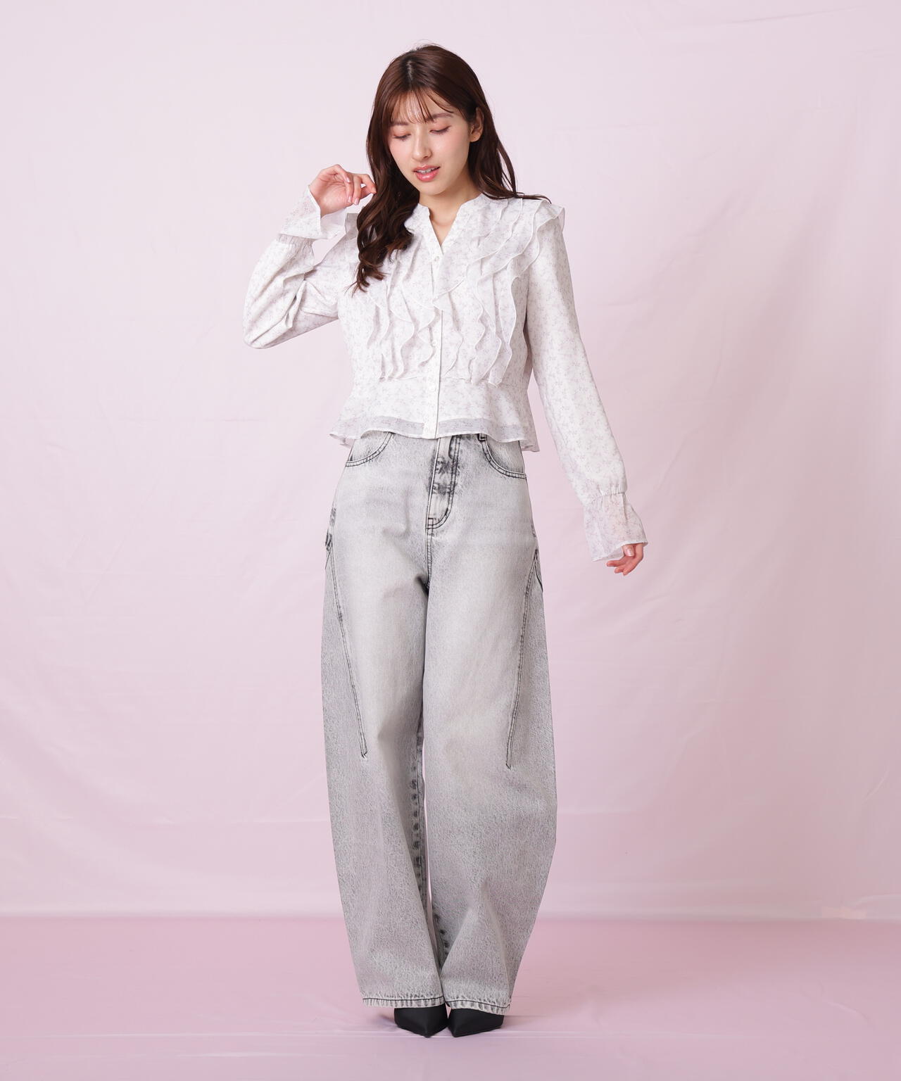 小花プリントフリルブラウス