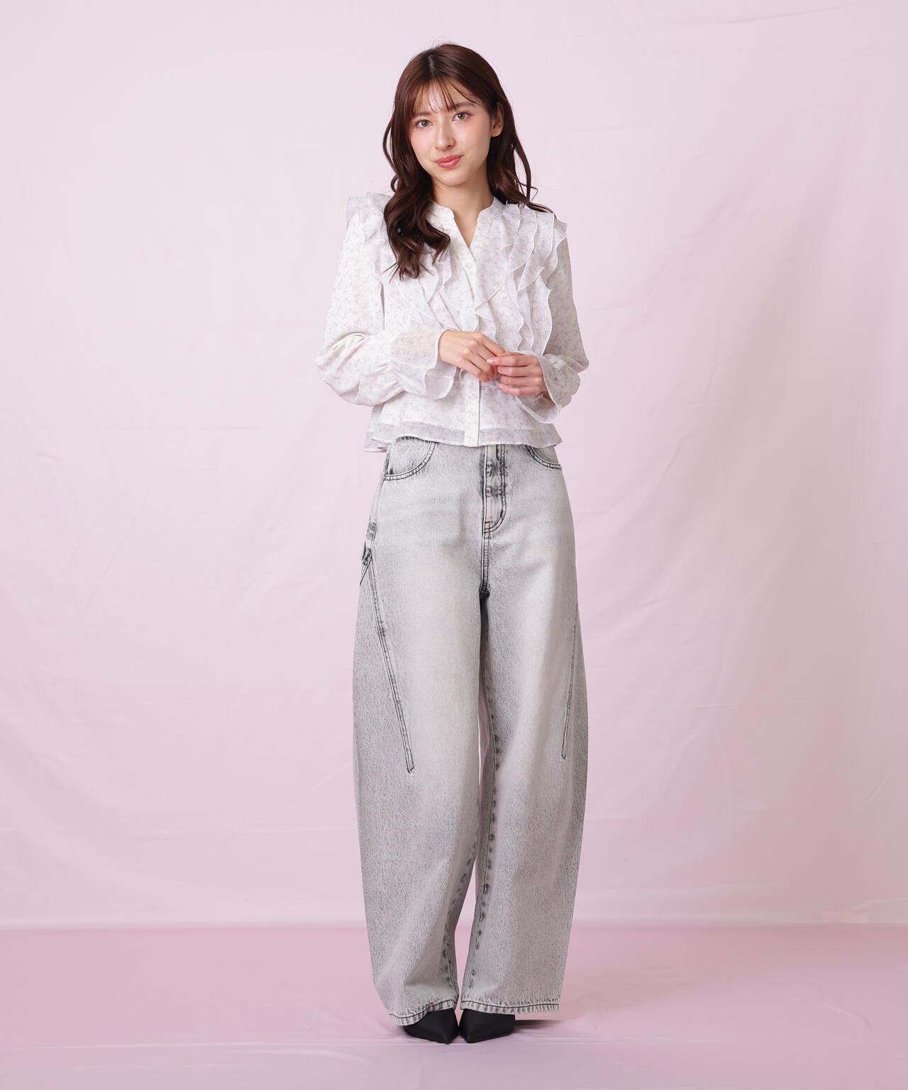 小花プリントフリルブラウス