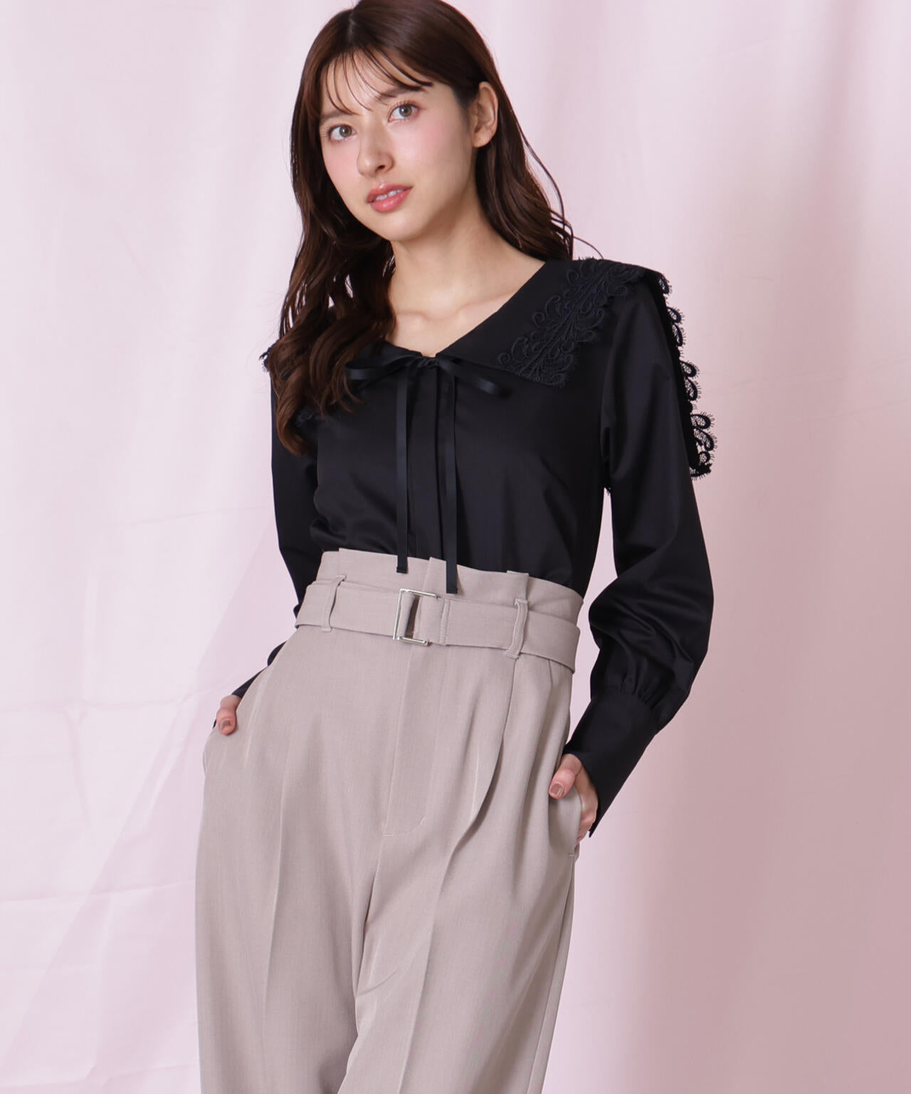 レースセーラーカラーブラウス