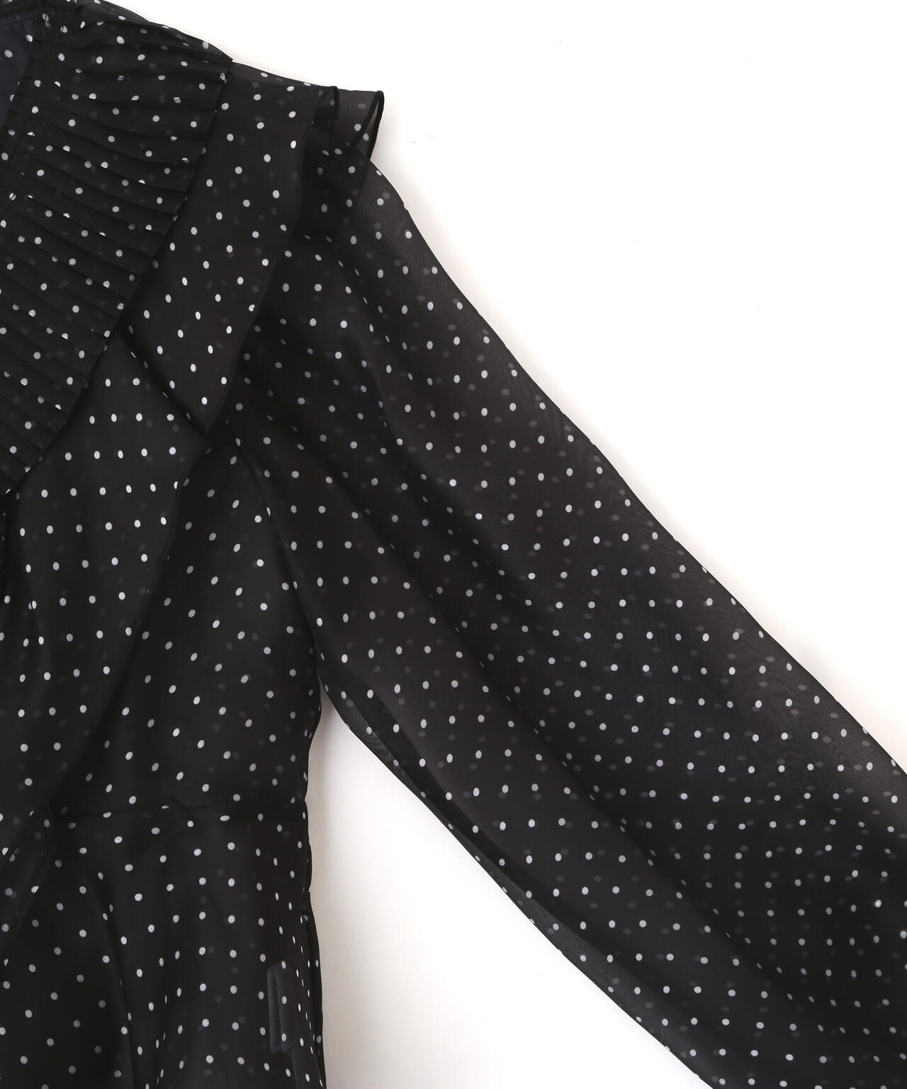 プリーツフリルブラウス