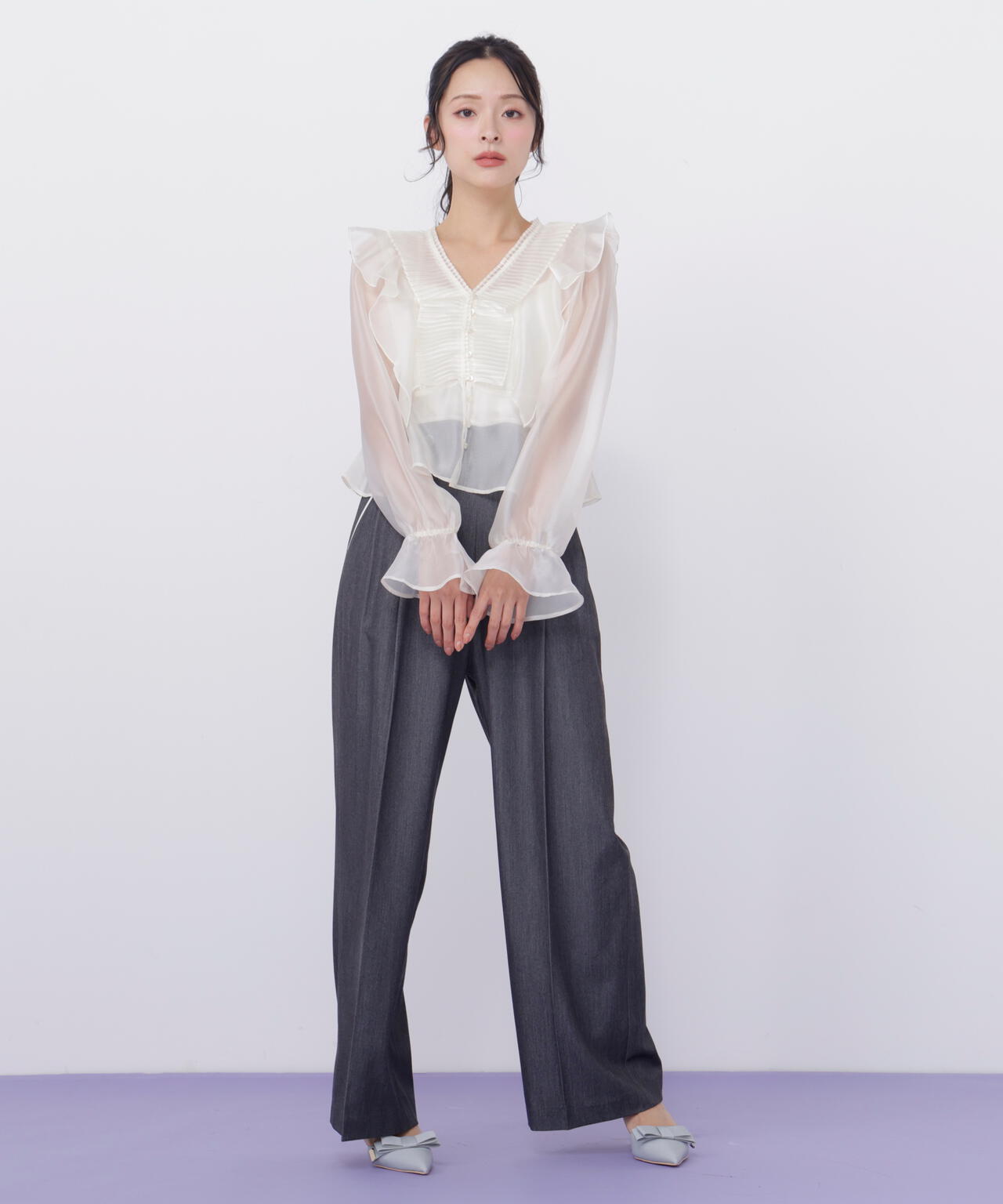 プリーツフリルブラウス