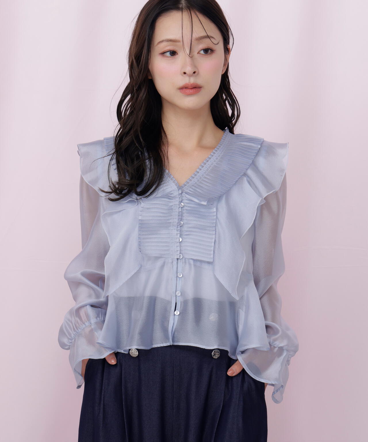 プリーツフリルブラウス
