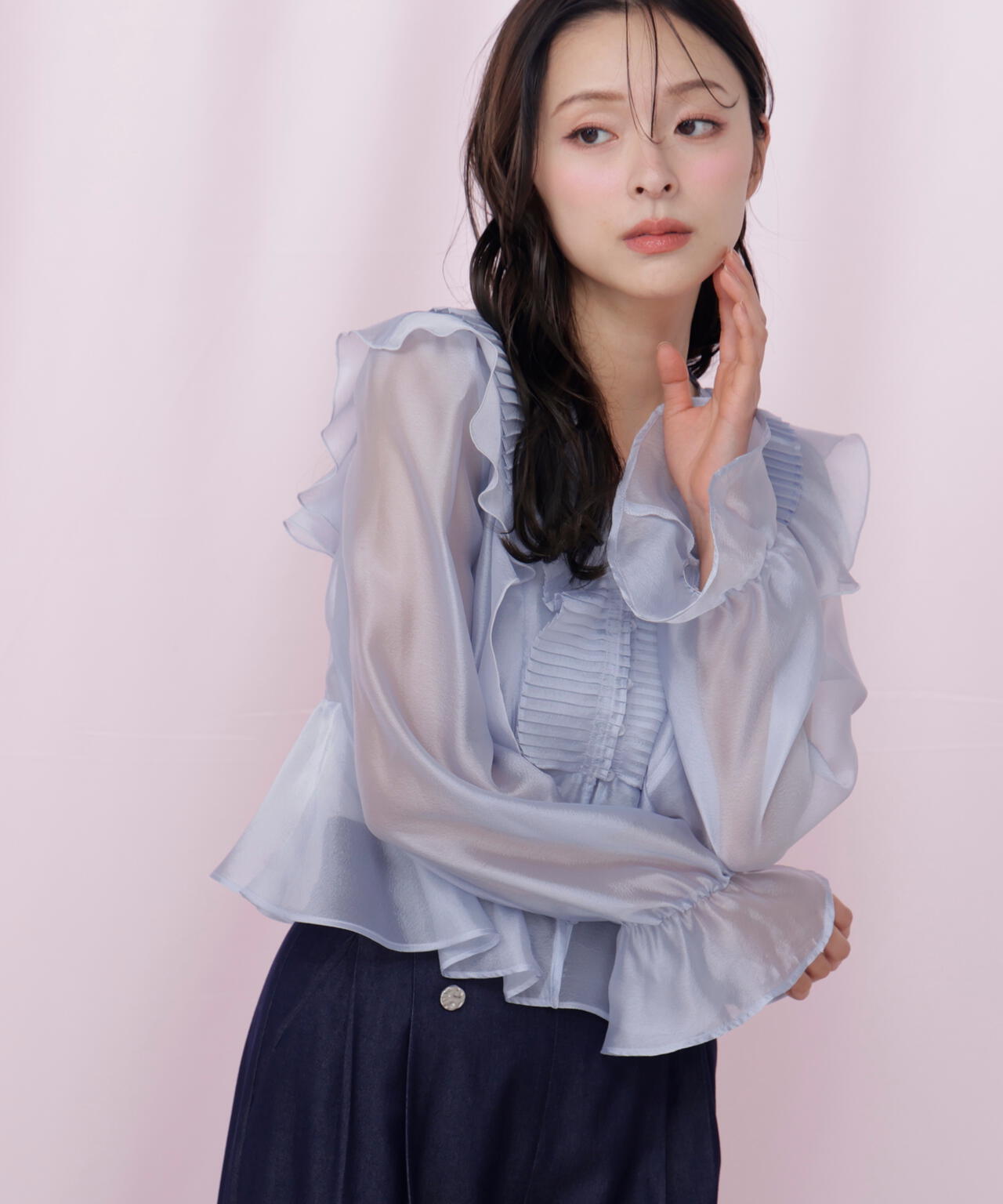 プリーツフリルブラウス