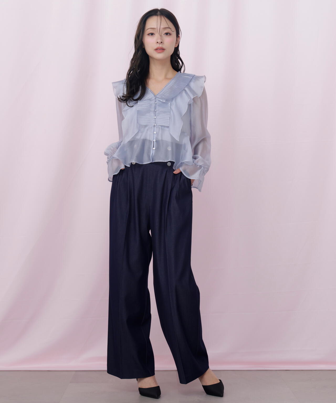 プリーツフリルブラウス