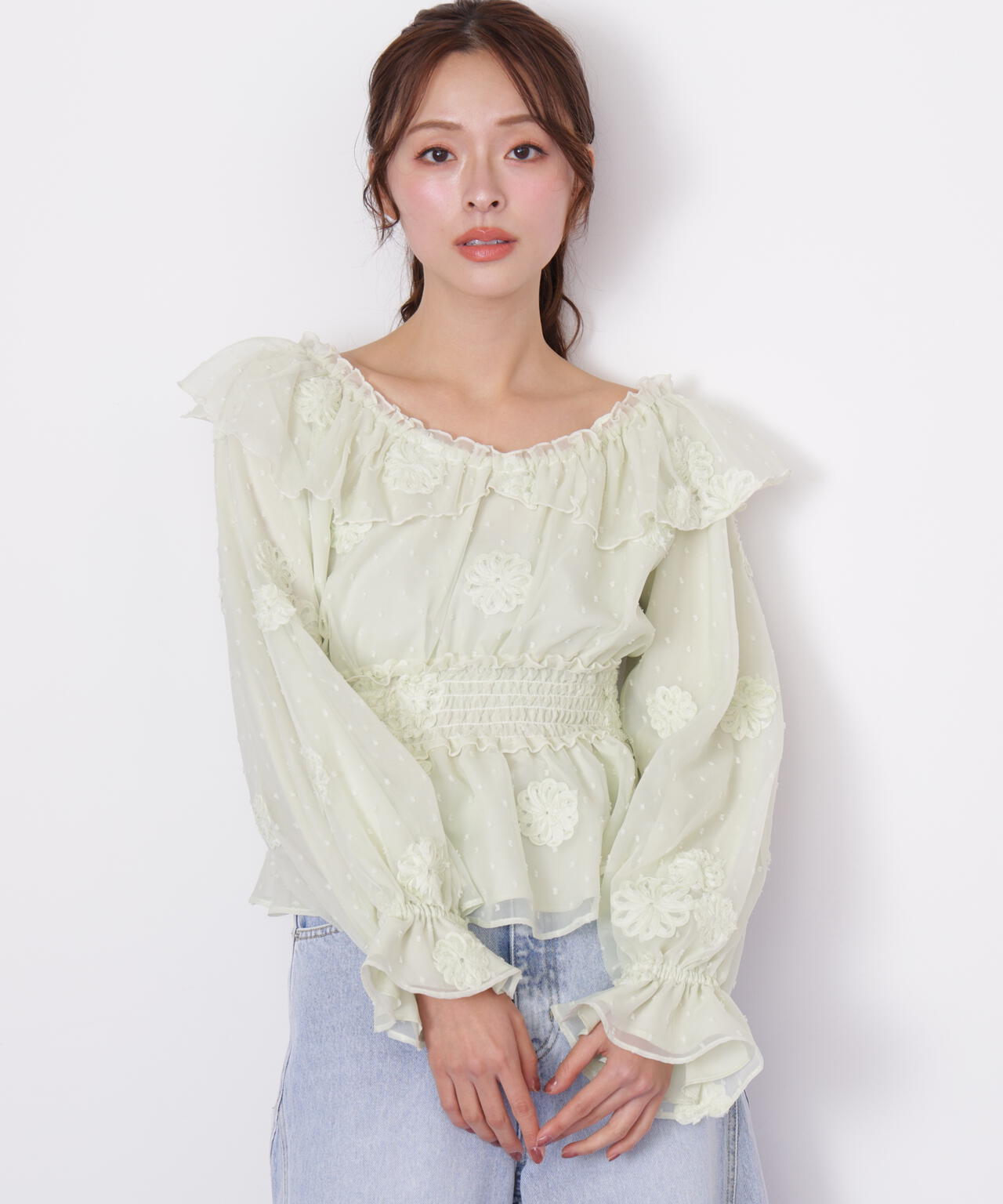 2way立体レースブラウス