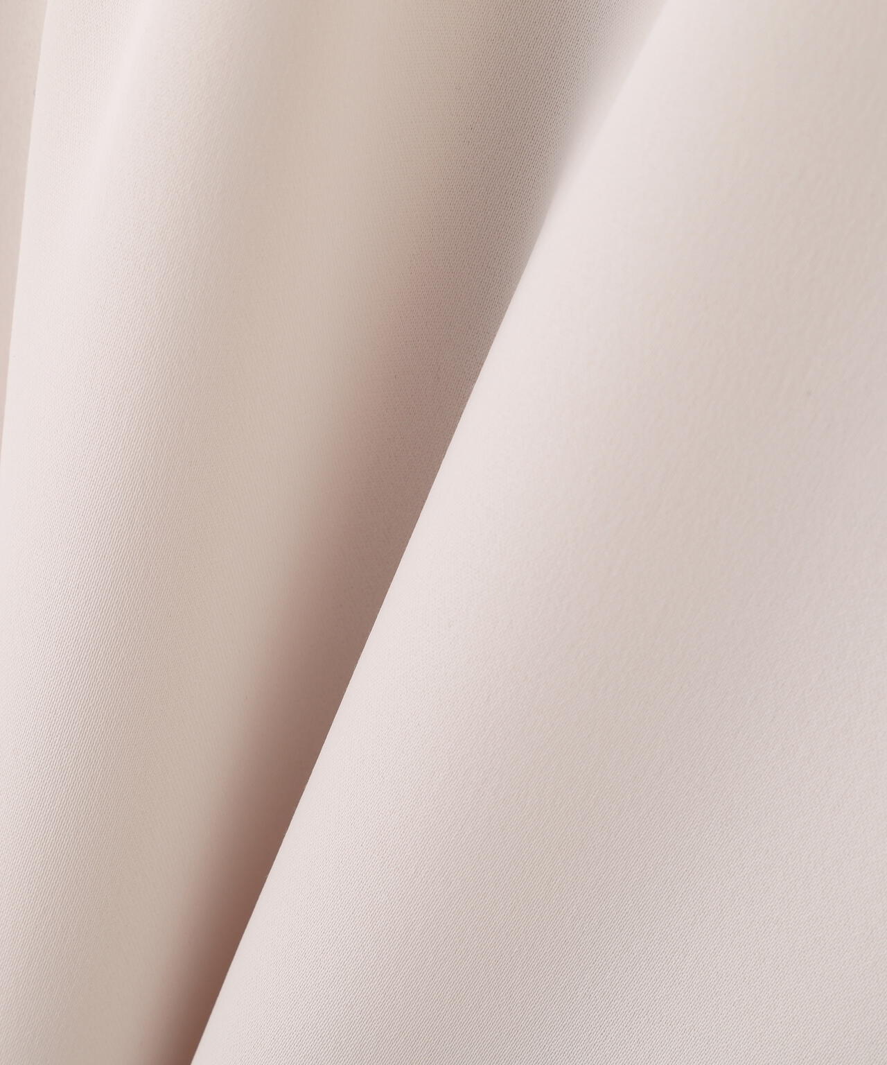 リボン付きピンタックブラウス