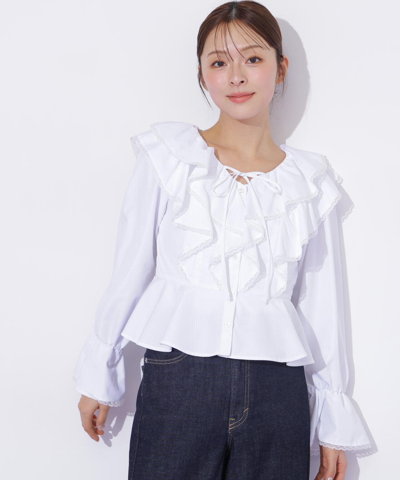 レーストリムラッフルブラウス | JILL by JILL STUART（ジル バイ ジル