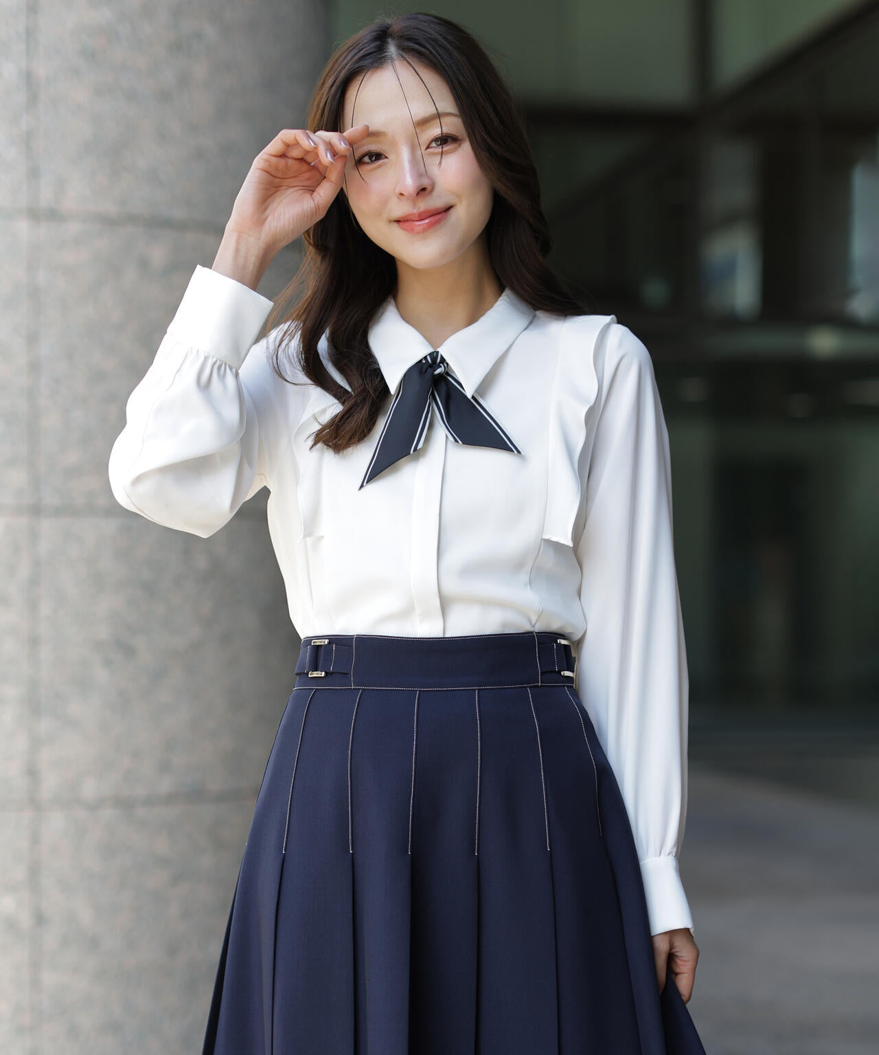 スカーフ付きブラウス