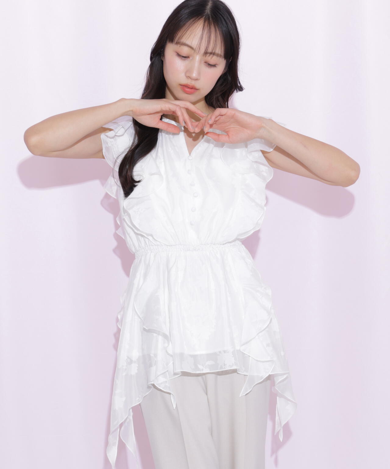 シアーオパールラッフルブラウス