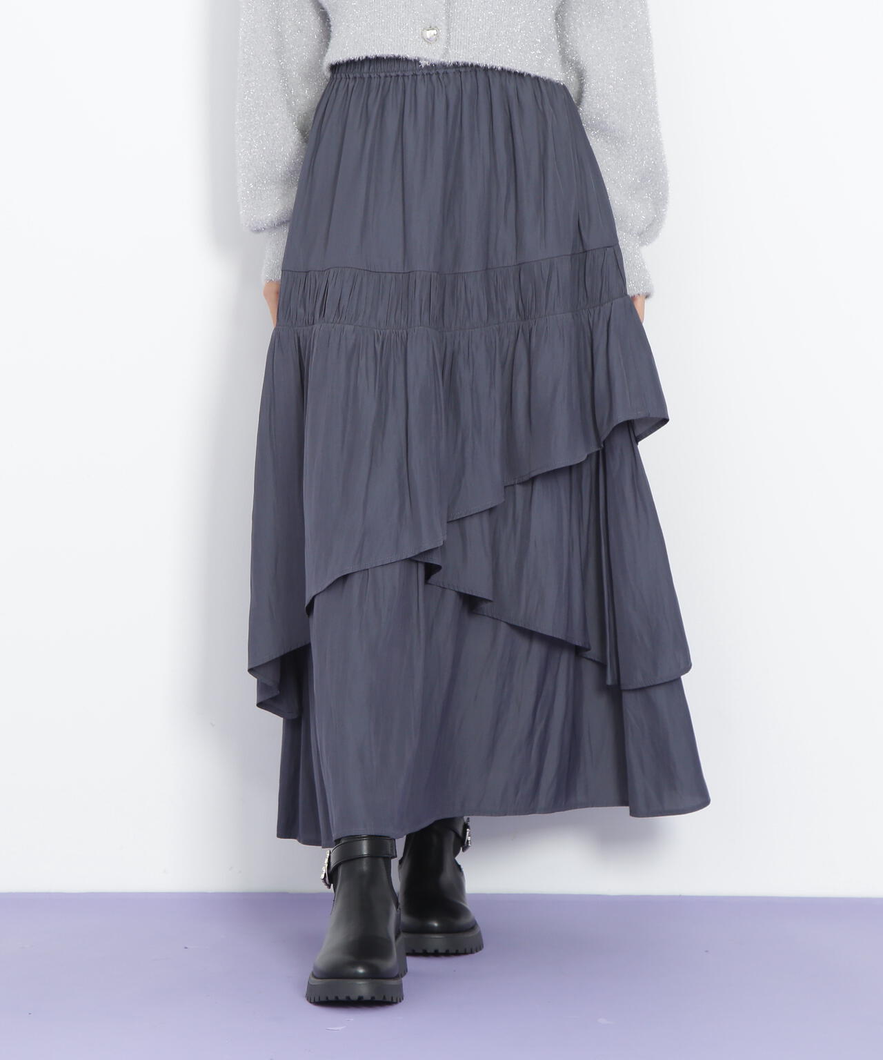 割線ランダムティアードスカート