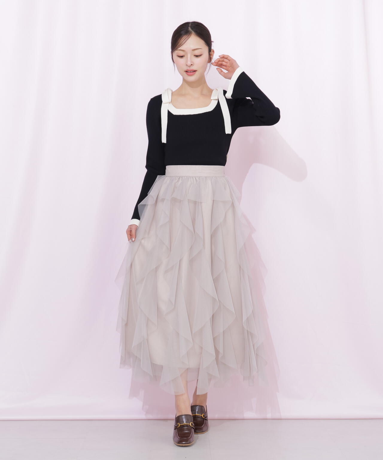 縦ラッフルチュールスカート