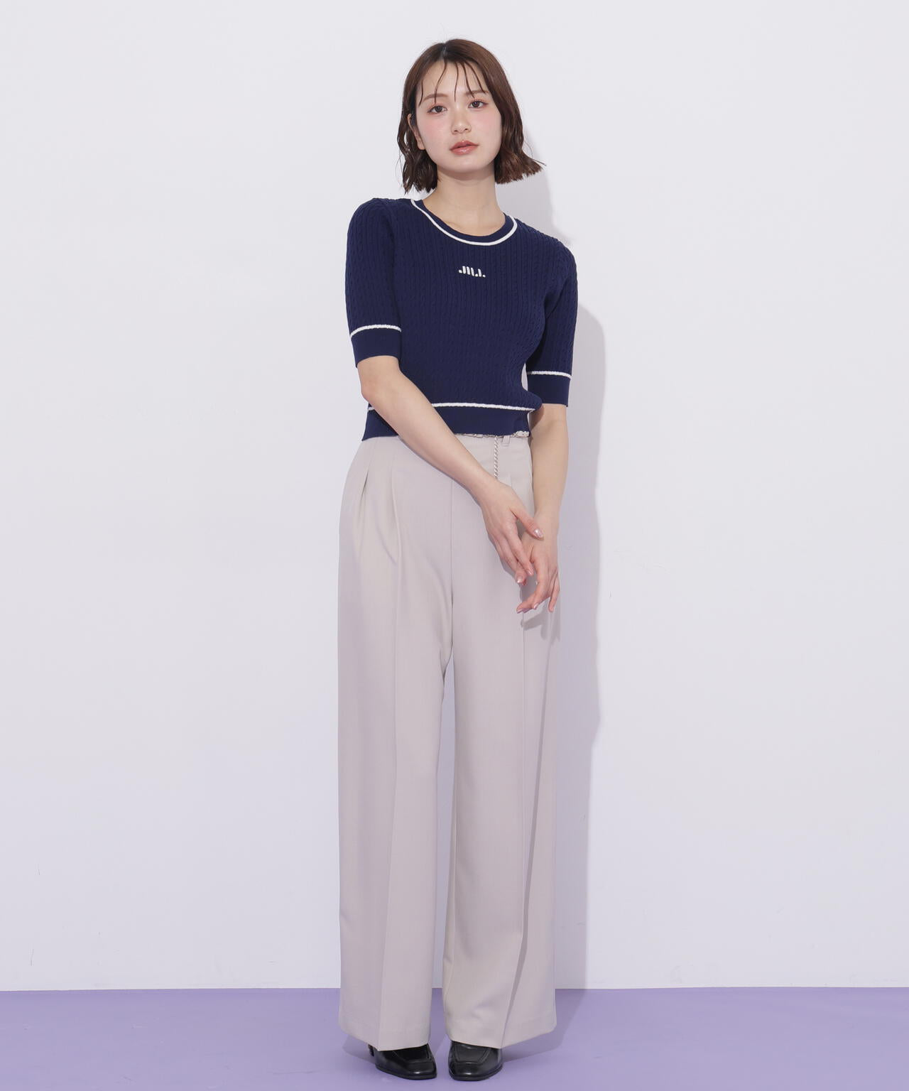 チェーンベルトタックワイドパンツ