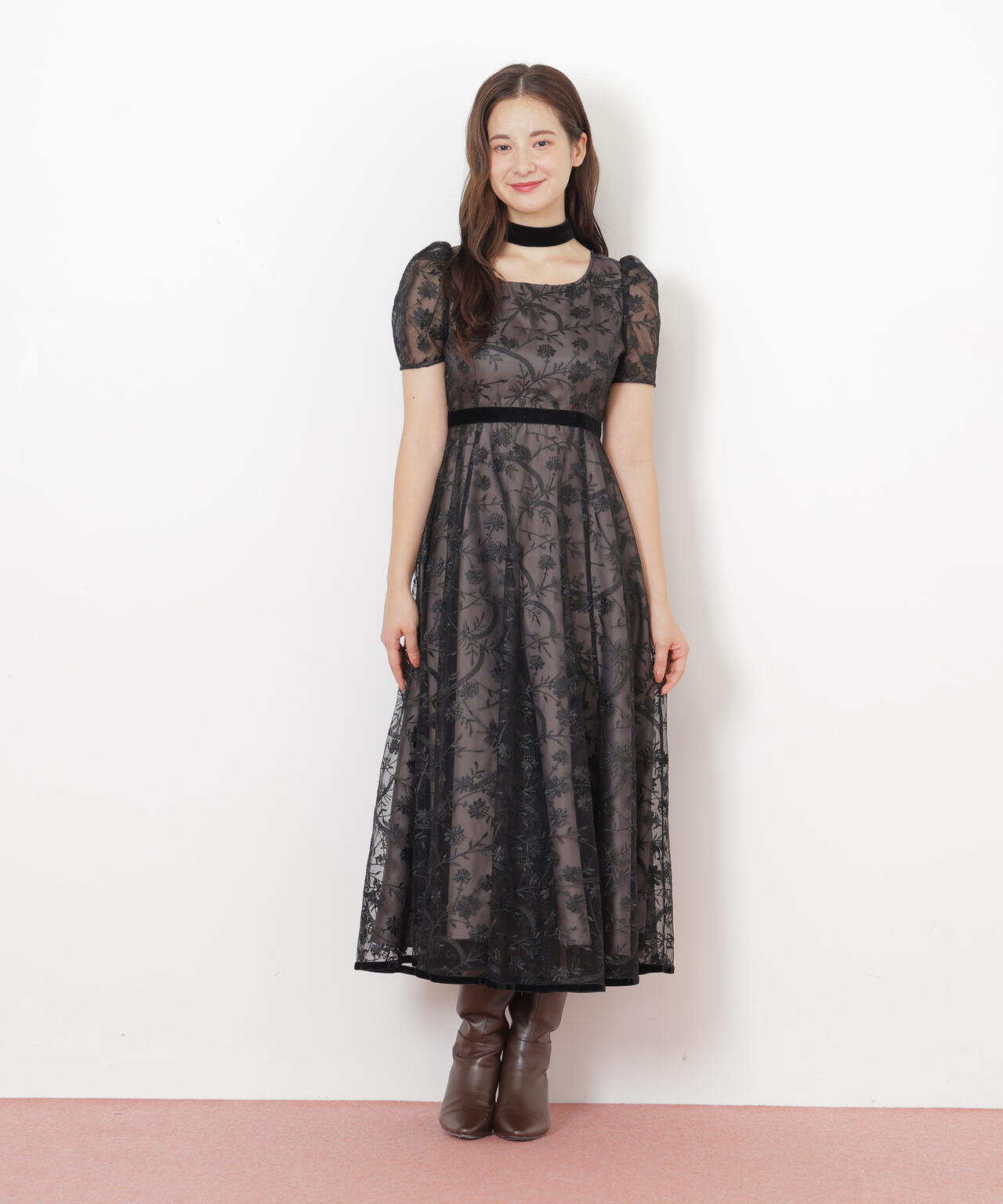 ＜ｍｉｋｕさんコラボ＞エンブロイダリーレースドレス