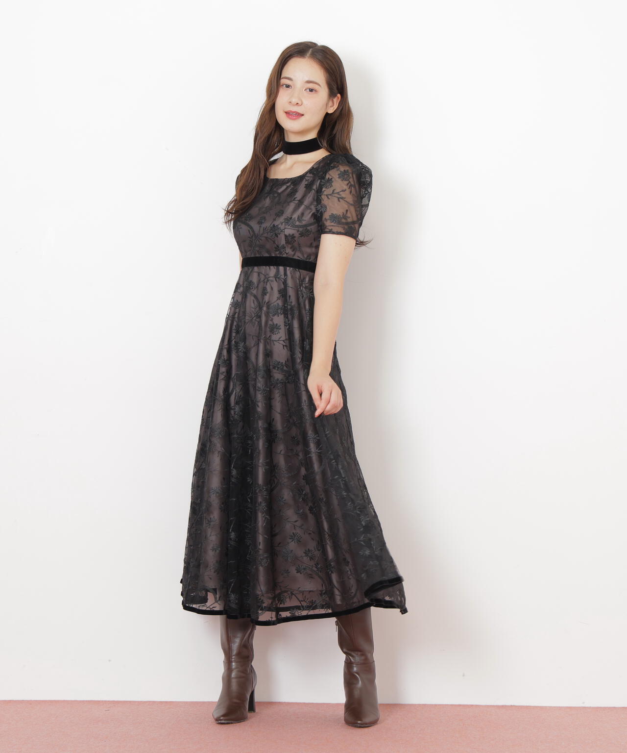 ＜ｍｉｋｕさんコラボ＞エンブロイダリーレースドレス