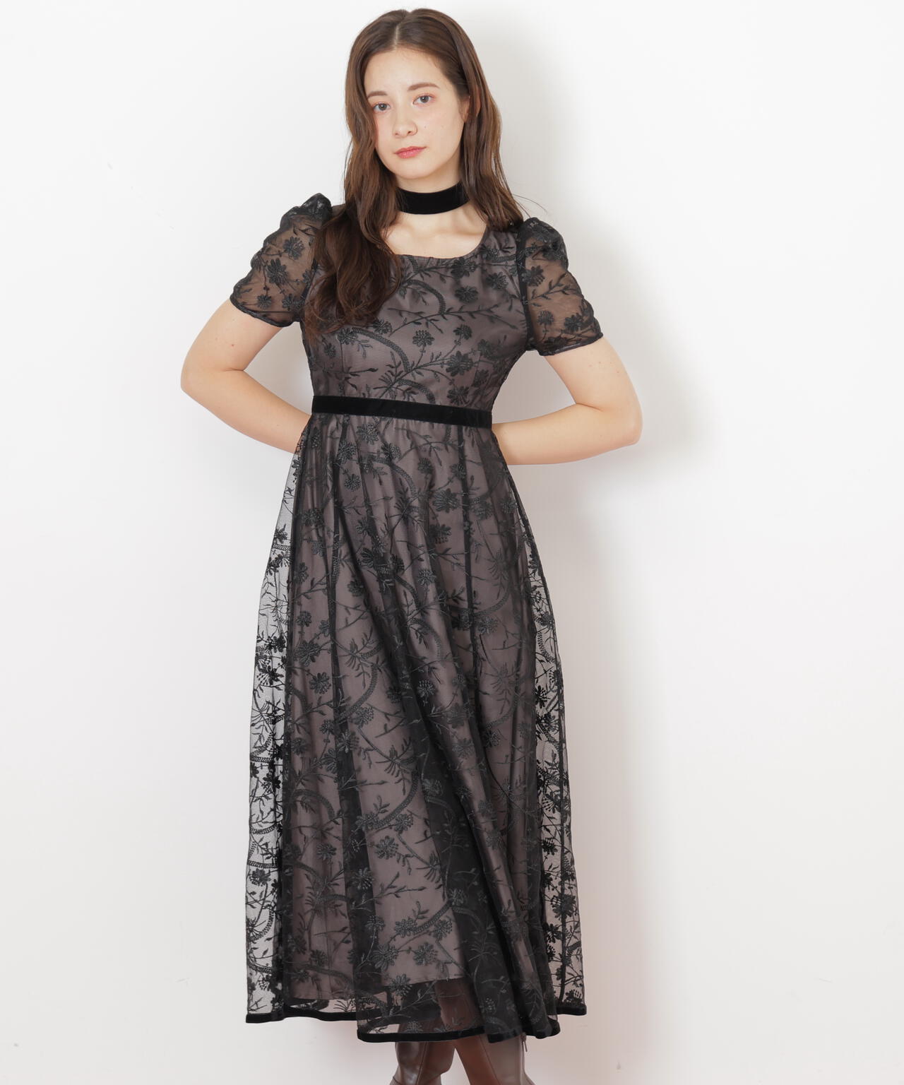 ＜ｍｉｋｕさんコラボ＞エンブロイダリーレースドレス