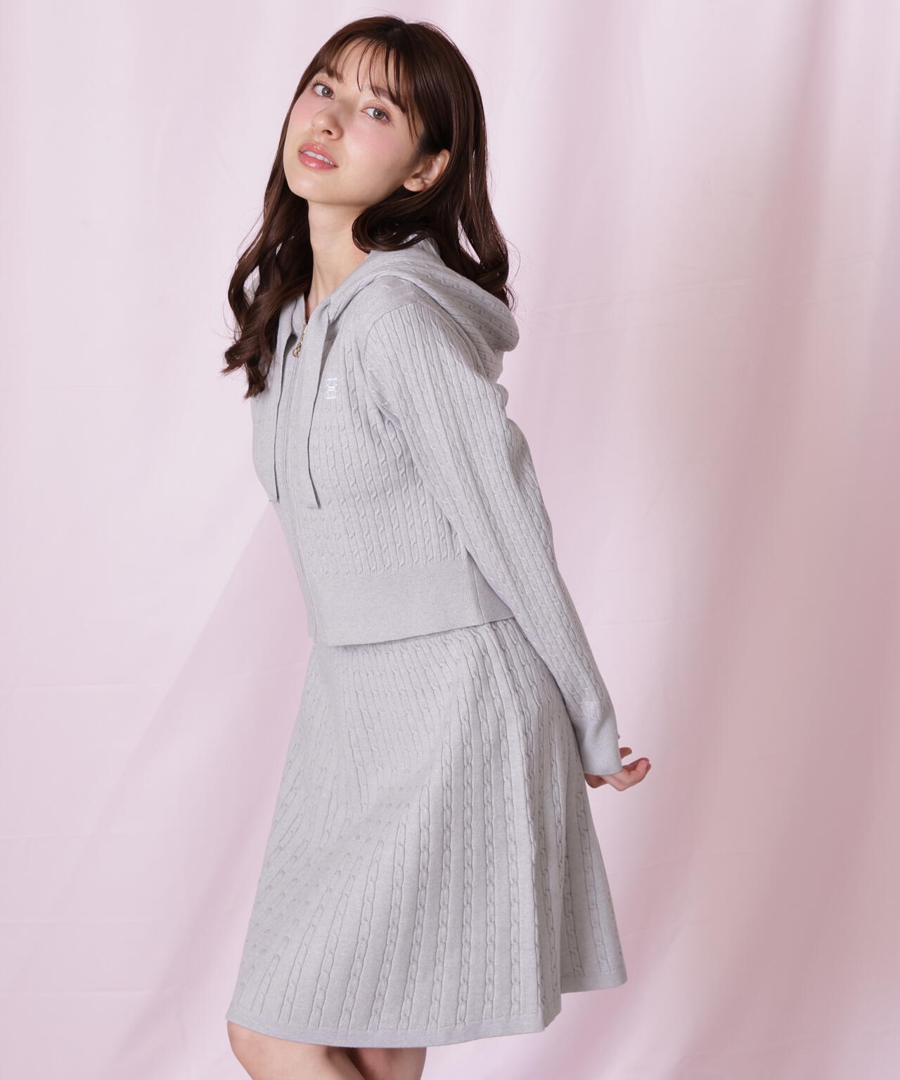 ケーブルニットパーカーセットアップ