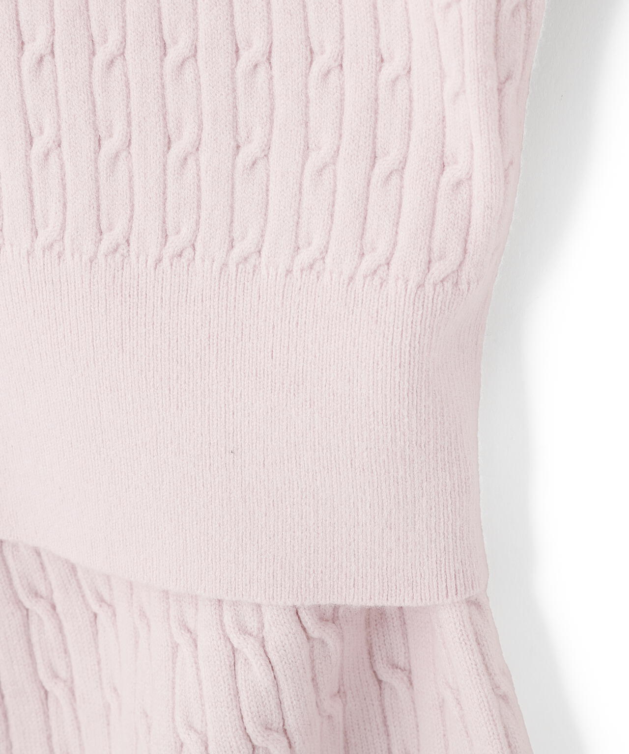 ケーブルニットパーカーセットアップ