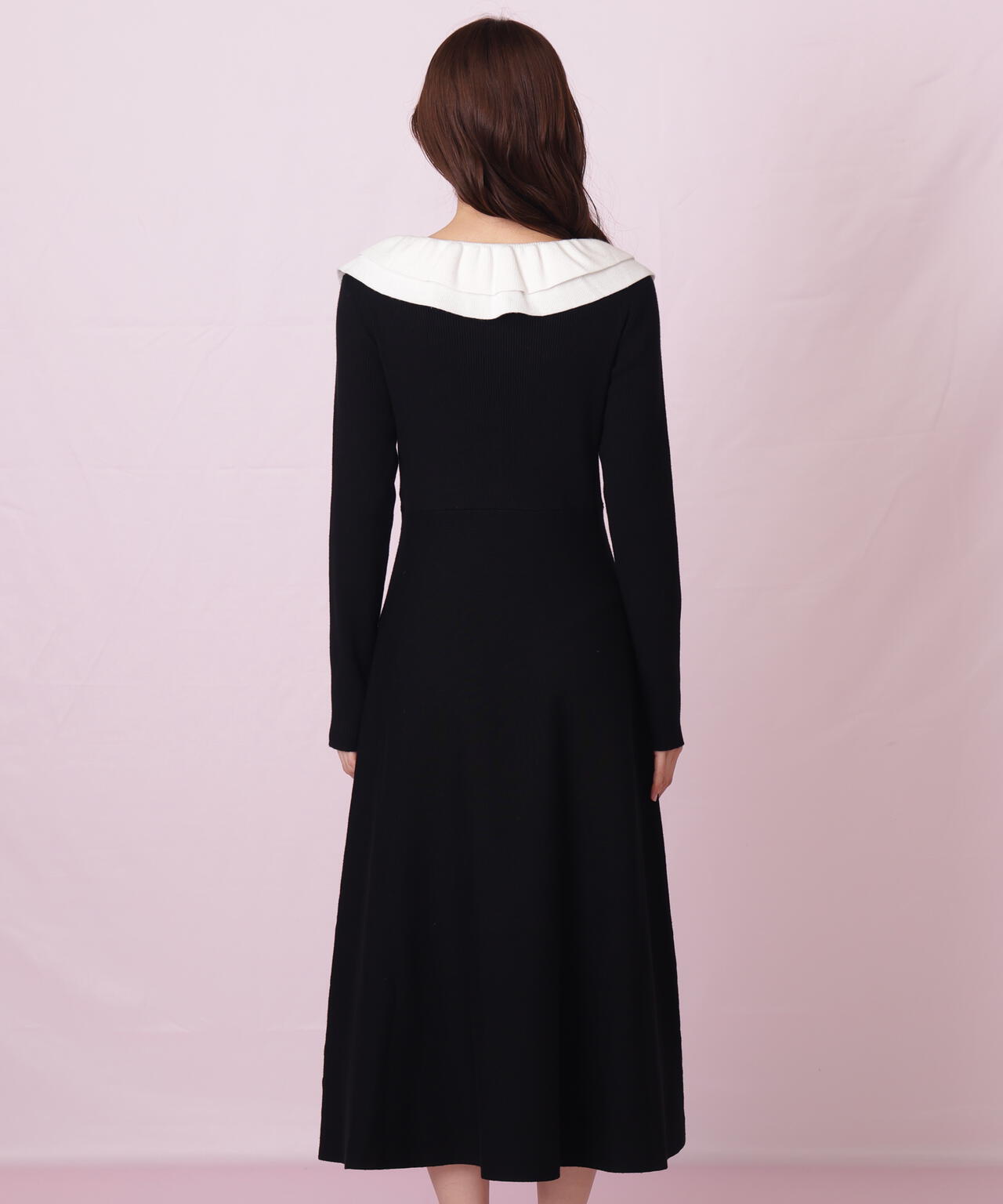 フリル襟バイカラーニットワンピース