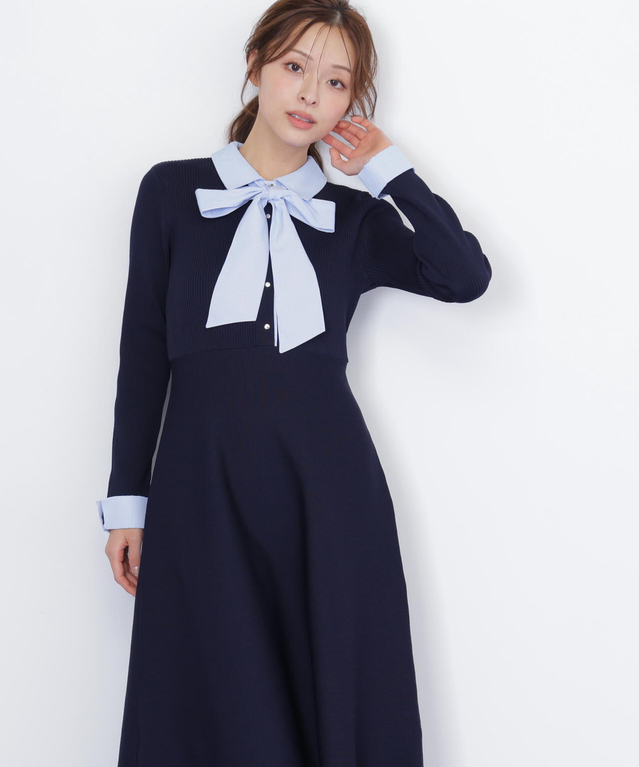 シャツ襟ドッキングニットワンピース