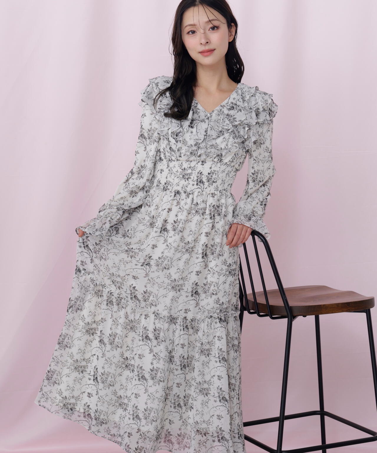 花柄ボリュームフリルワンピース