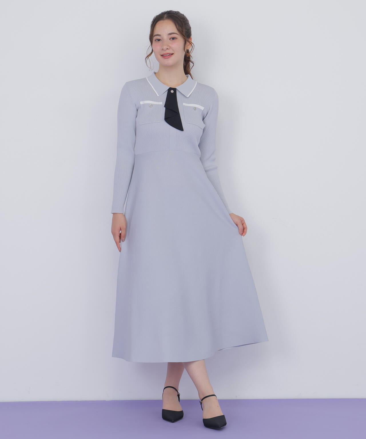 タイ付きニットワンピース