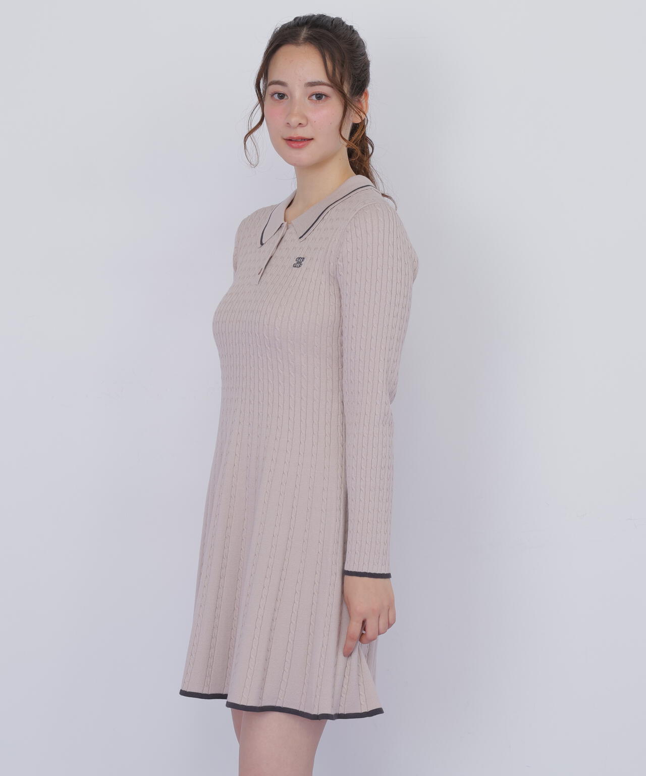 ポロ襟ケーブルミニワンピース