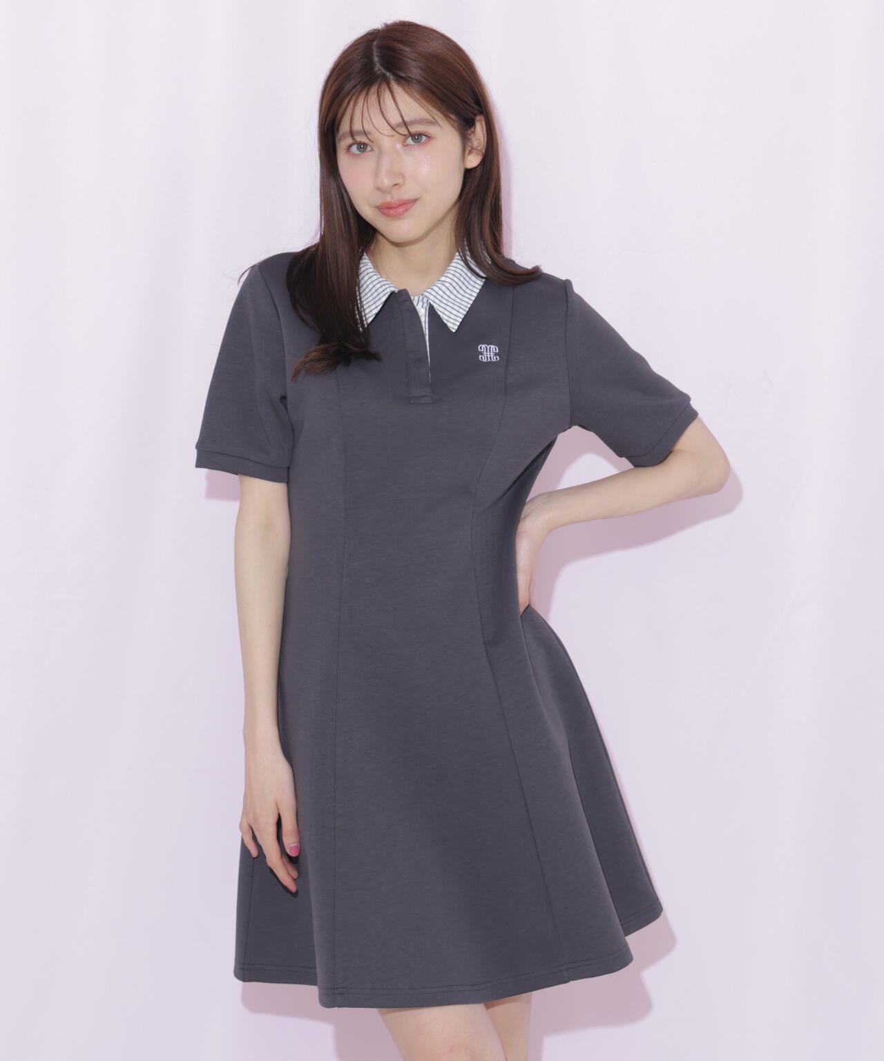 girlish パワショルカットソー　黒とグレー ポロ襟カットソーワンピース | JILL by JILL STUART（ジル バイ ジル