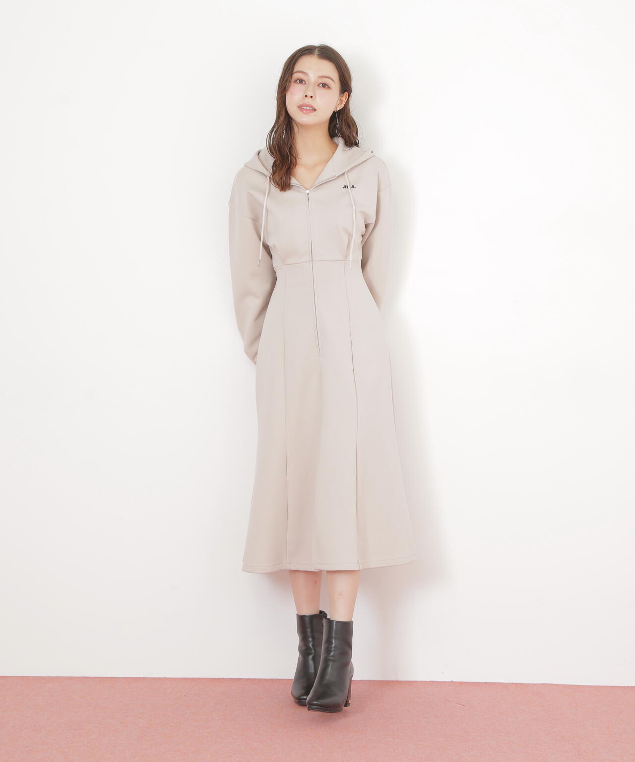 ダイバーフーディーロングワンピース