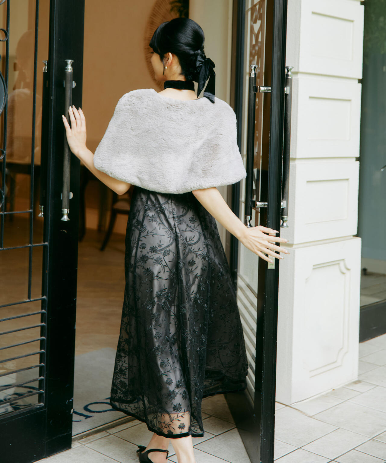 ＜ｍｉｋｕさんコラボ＞フェイクファーケープ