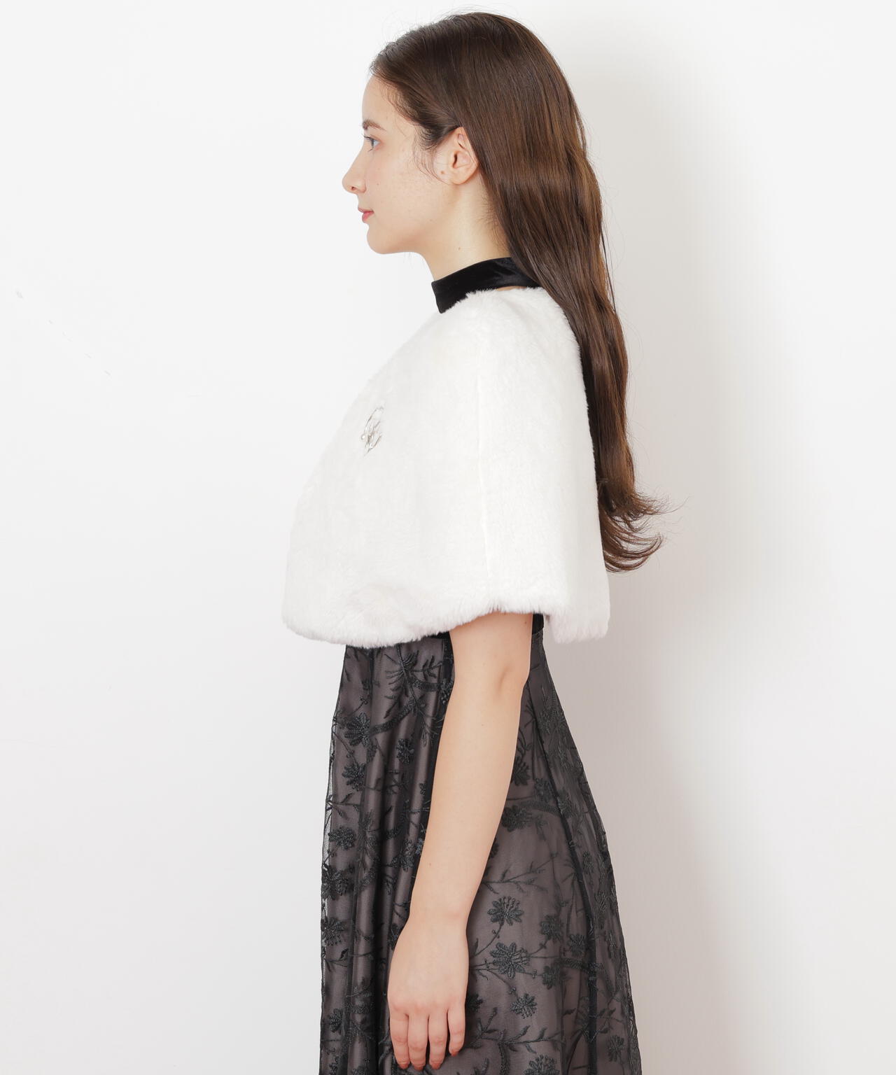 ＜ｍｉｋｕさんコラボ＞フェイクファーケープ