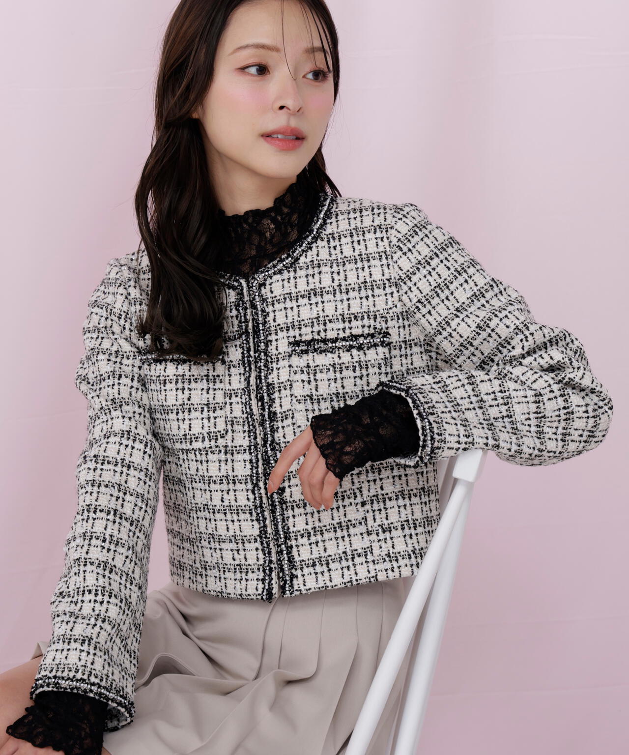 ビジューブレード付きツイードジャケット