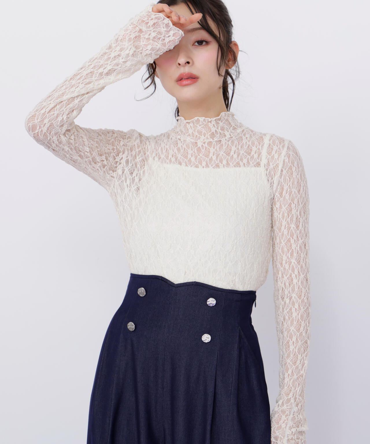 レースカットソートップス