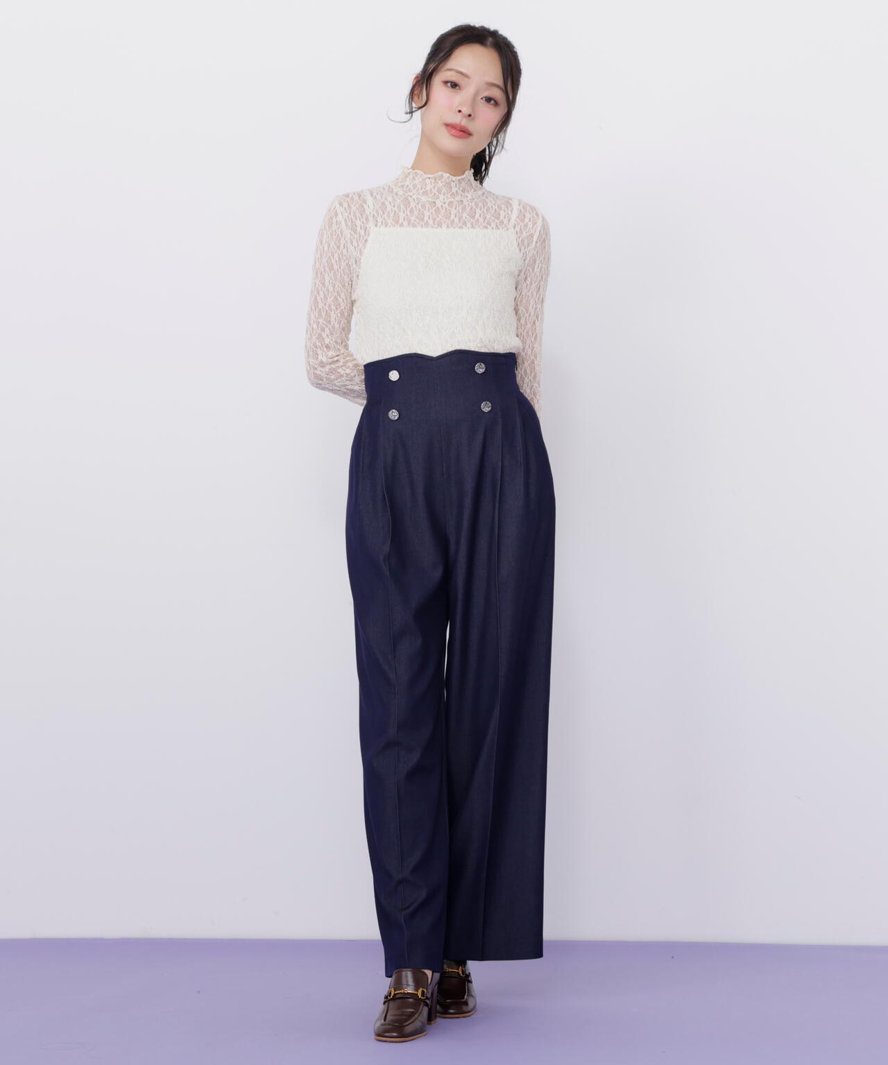 レースカットソートップス