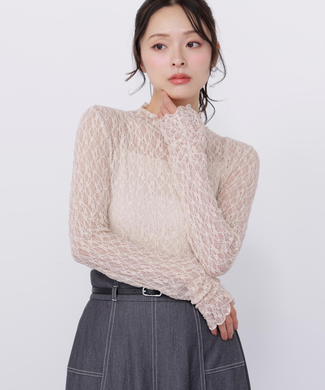 レースカットソートップス