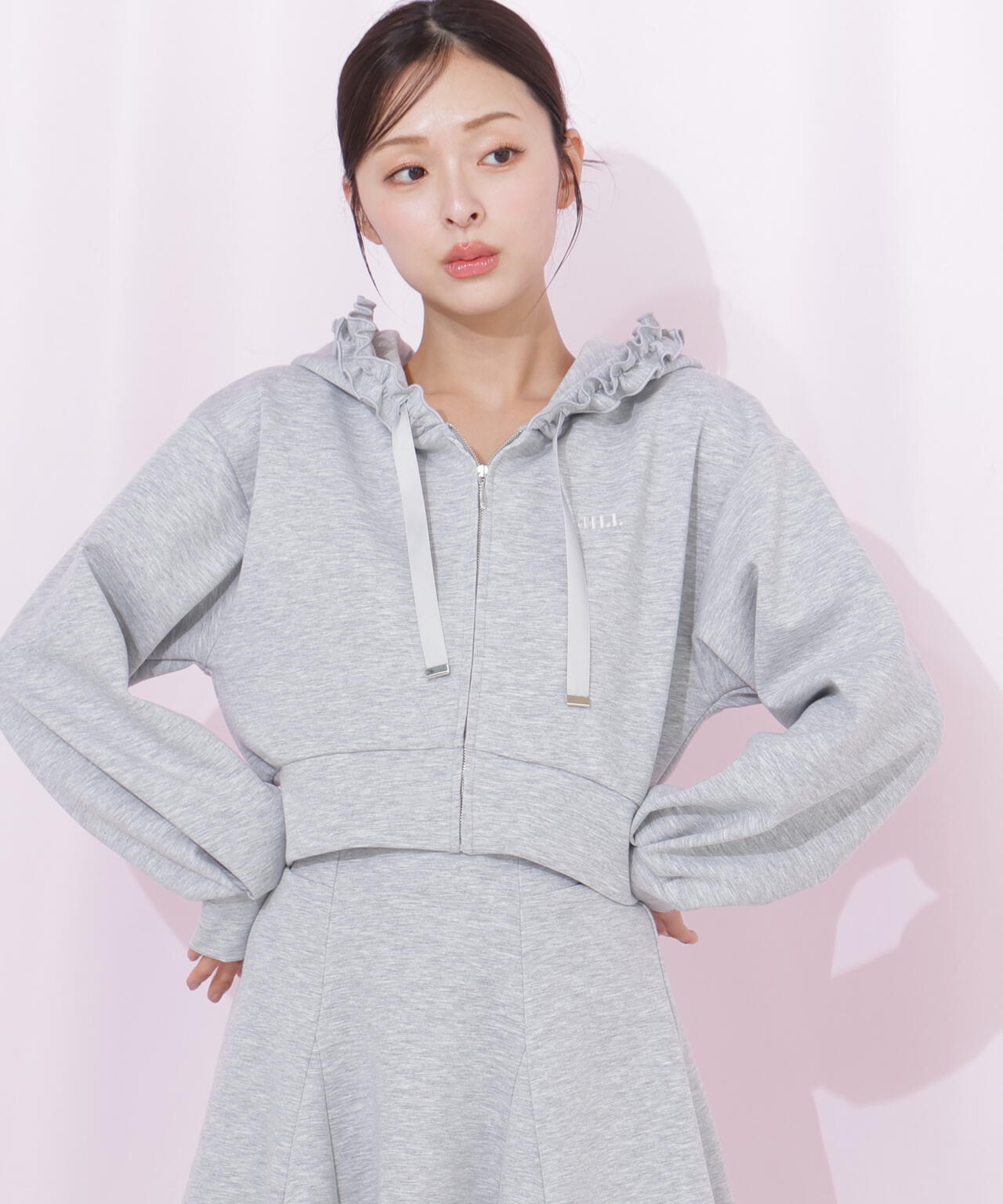 ダイバーセットアップ　フリルパーカー