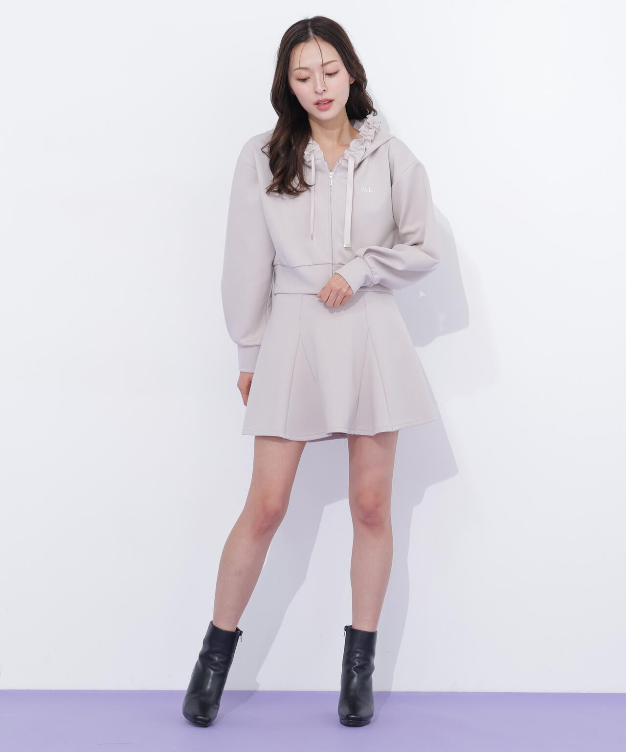 ダイバーセットアップ　フリルパーカー