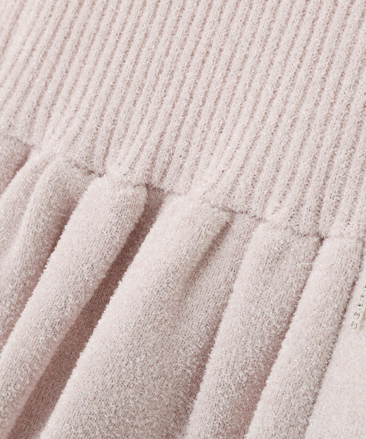 ラメモールペプラムニット