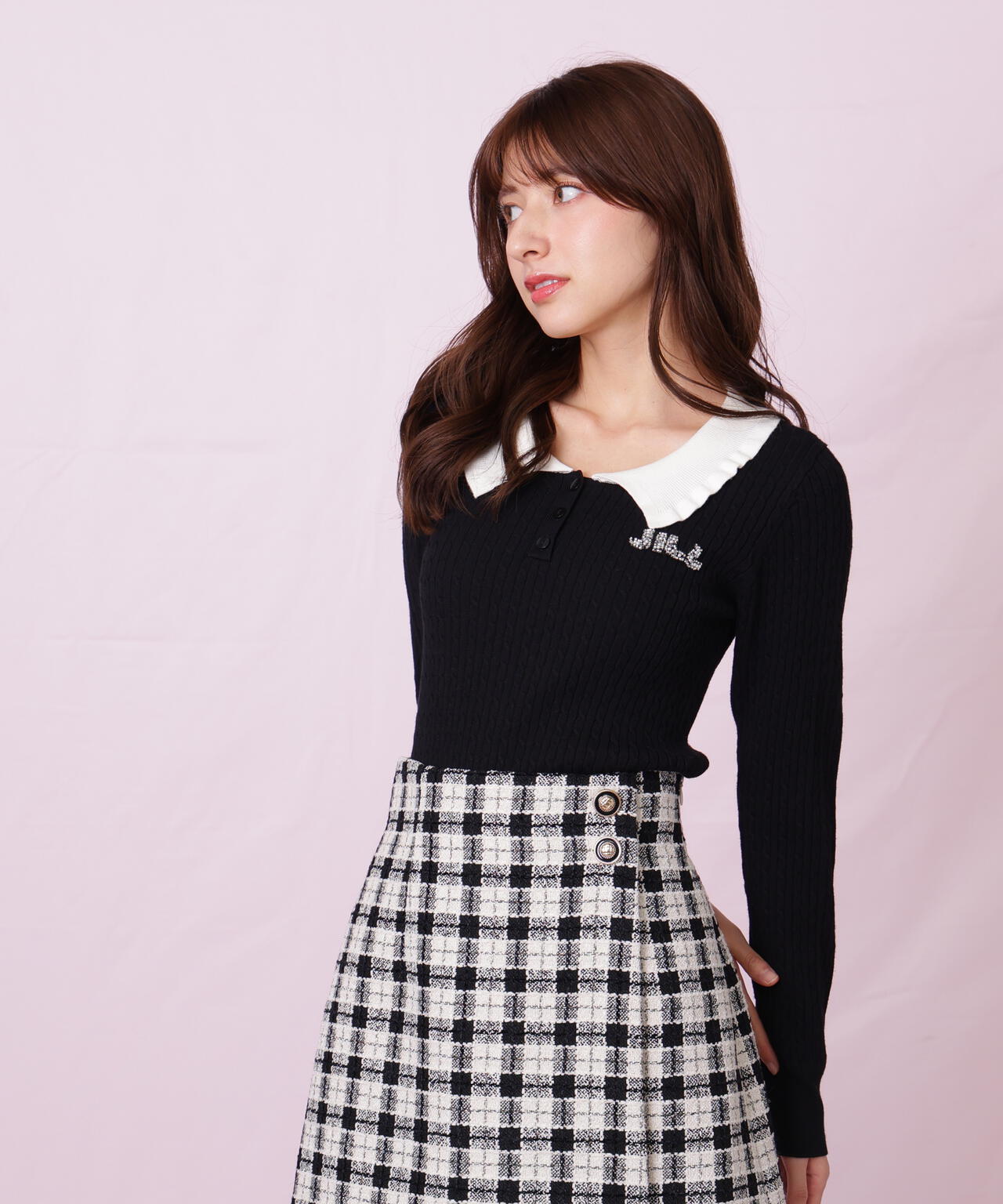 ビジューロゴケーブルニット