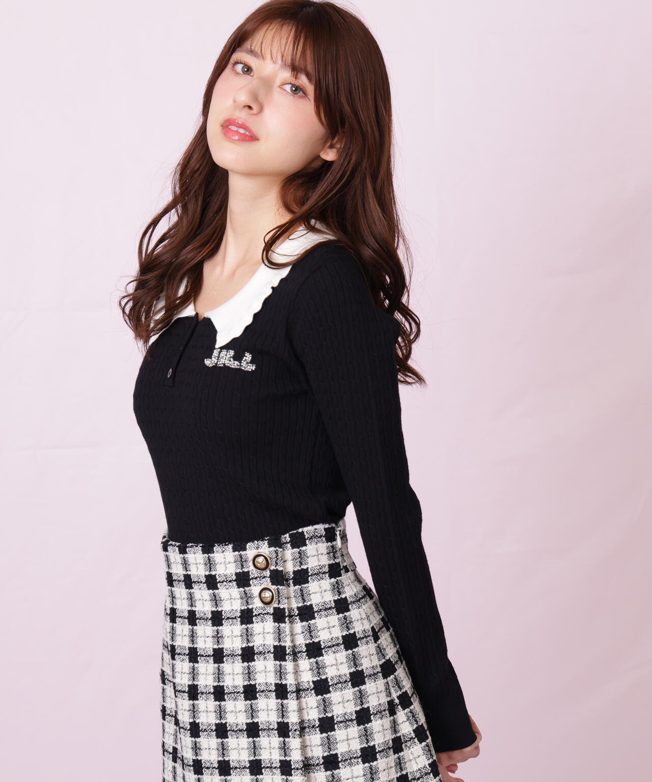 ビジューロゴケーブルニット