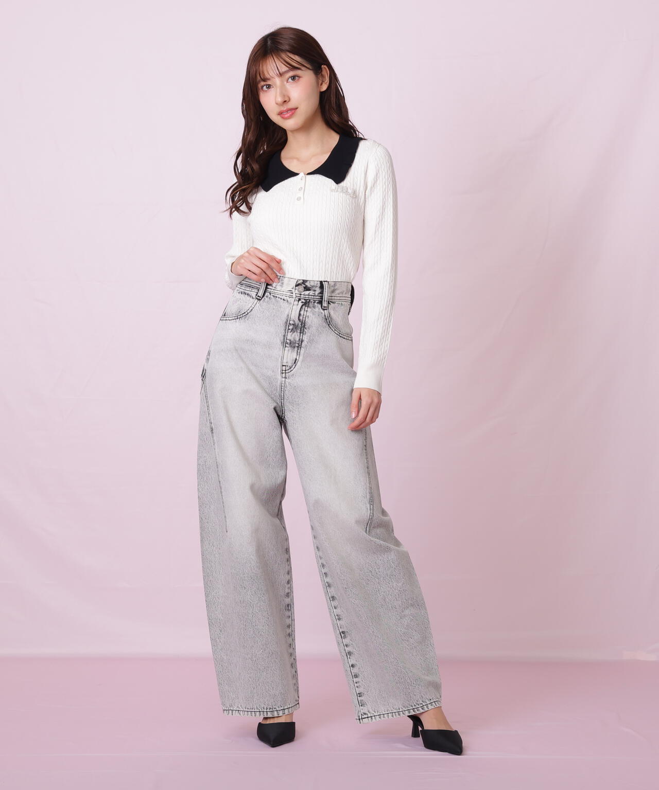 ビジューロゴケーブルニット