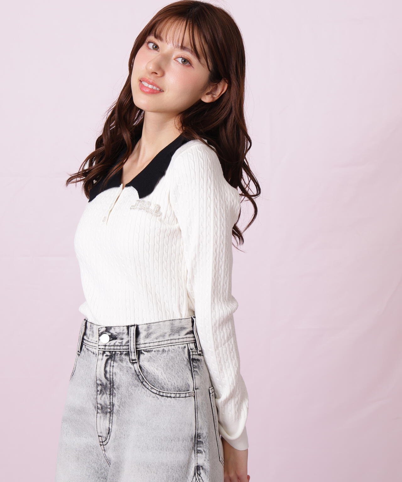 ビジューロゴケーブルニット