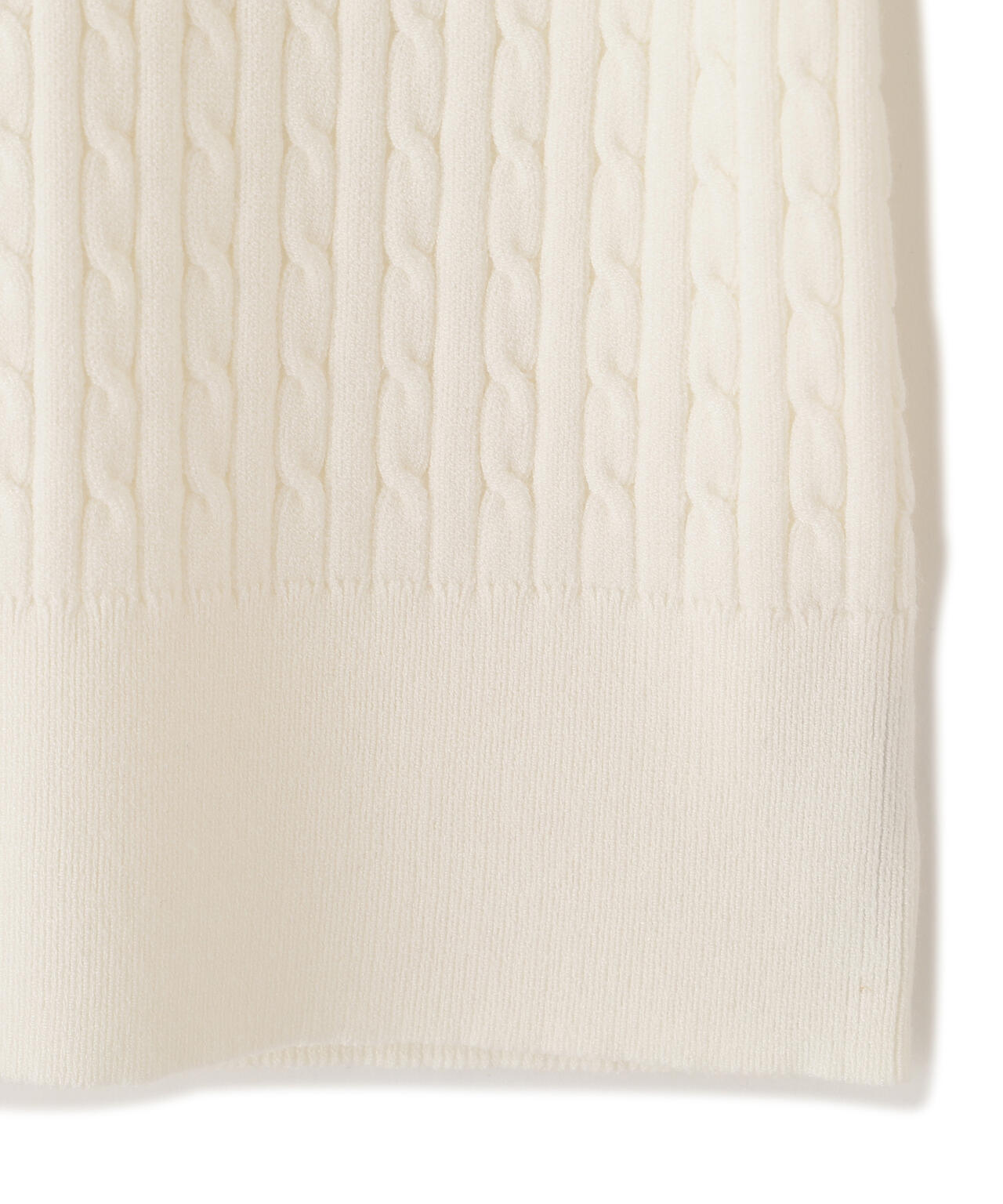 ビジューロゴケーブルニット