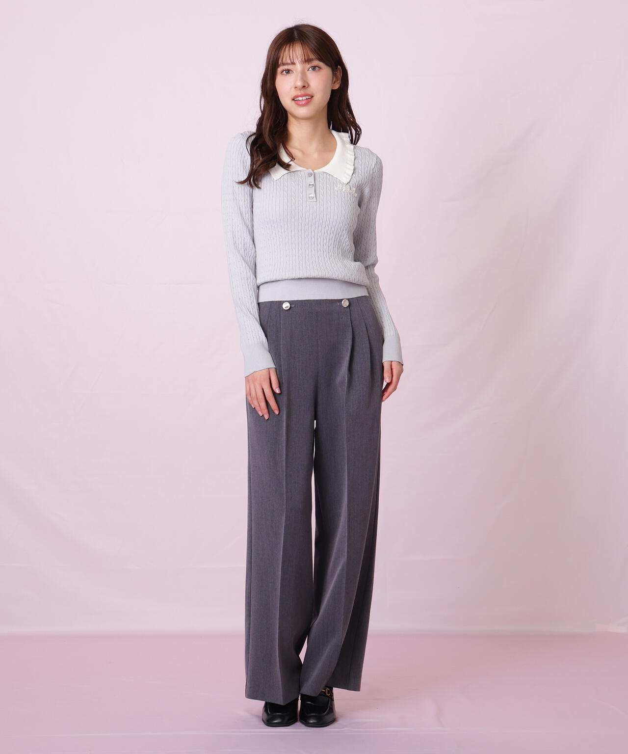 ビジューロゴケーブルニット